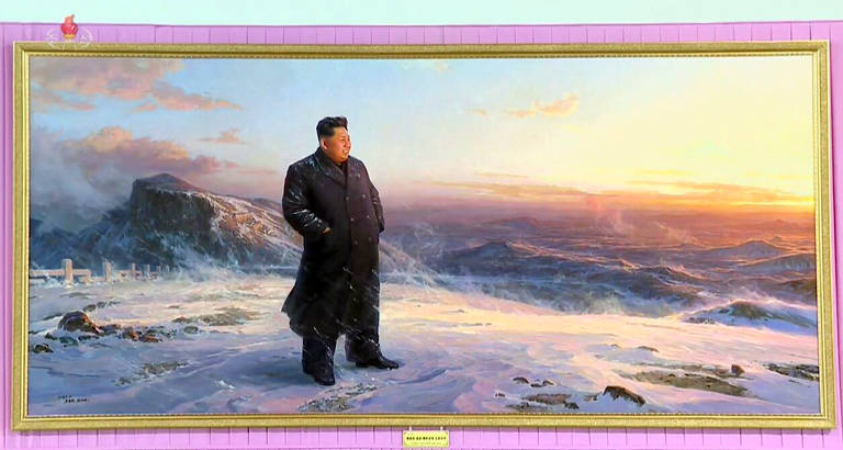 Exposição exibe pinturas que retraram o ditador Kim Jong-un