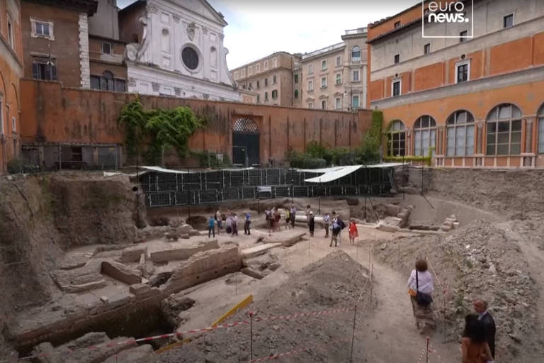 Escavações revelam possíveis ruínas de teatro do imperador Nero em Roma