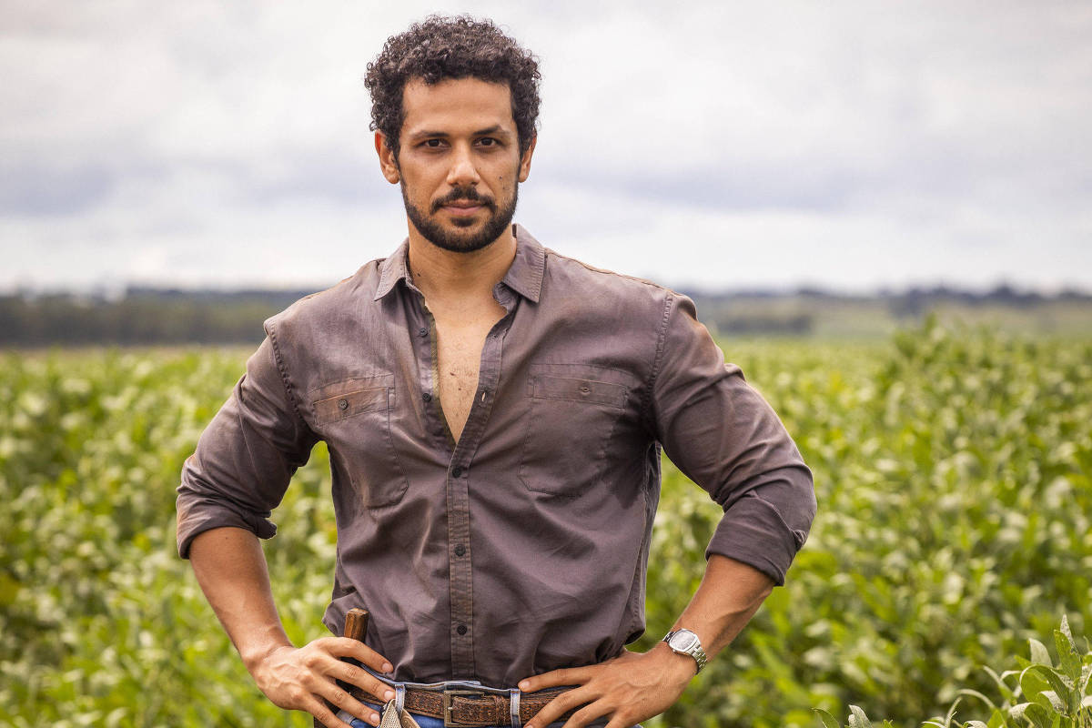 Foto: Amaury Lorenzo, da novela 'Terra e Paixão', foi defendido