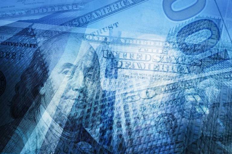 'Rebaixamento da América' é nova ameaça ao dólar, mostra WSJ