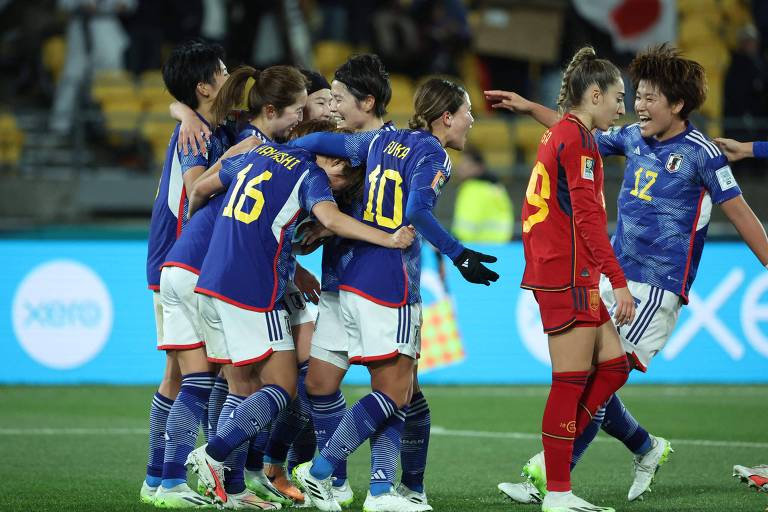 Oitavas de final da Copa mostram que relação de forças é bem diferente no futebol feminino