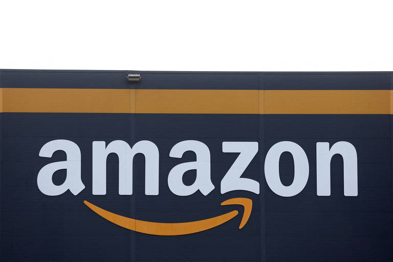 Amazon rastreia funcionários que não cumprem trabalho presencial nos EUA
