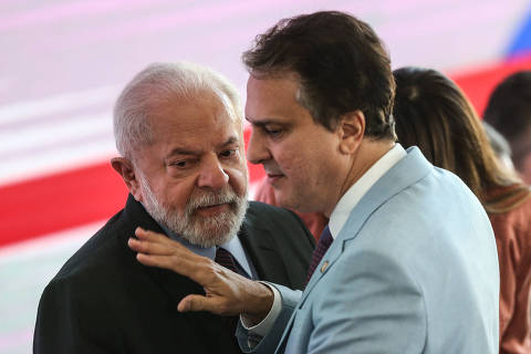 Aluno pobre de ensino médio deve receber R$ 167 por mês e poupança de R$ 3.000, estuda governo