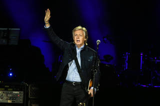 O cantor Paul McCartney durante show em Curitiba (PR)