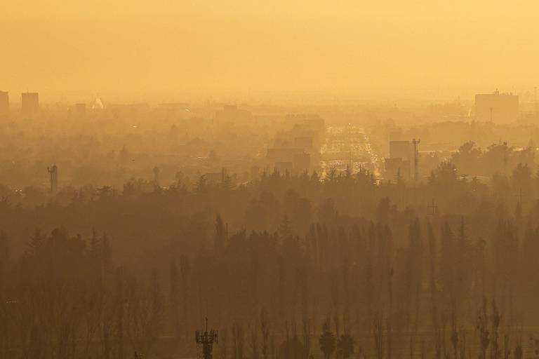 Poluição no céu de Santiago
