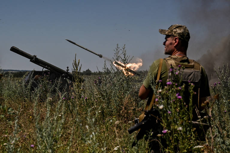 Ucrânia faz contraofensiva para retomar territórios ocupados pela Rússia