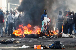 Taxi strike violence in Cape Town