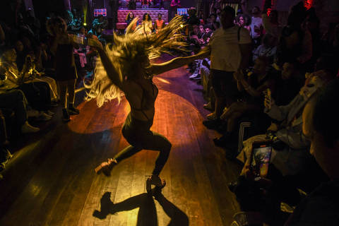 SÃO PAULO / SÃO PAULO / BRASIL -02 /08/23 - :00h - Ensaio visual  da Pioneer Ball, organizada pela casa de Hands Up. A cena de ballroom em São Paulo.  ( Foto: Karime Xavier / Folhapress) . ***EXCLUSIVO***Ilustríssima