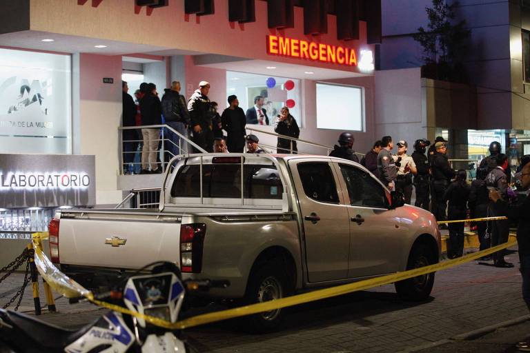 O hospital para onde o candidato Fernando Villavicencio foi levado após ser atingido por tiros em Quito