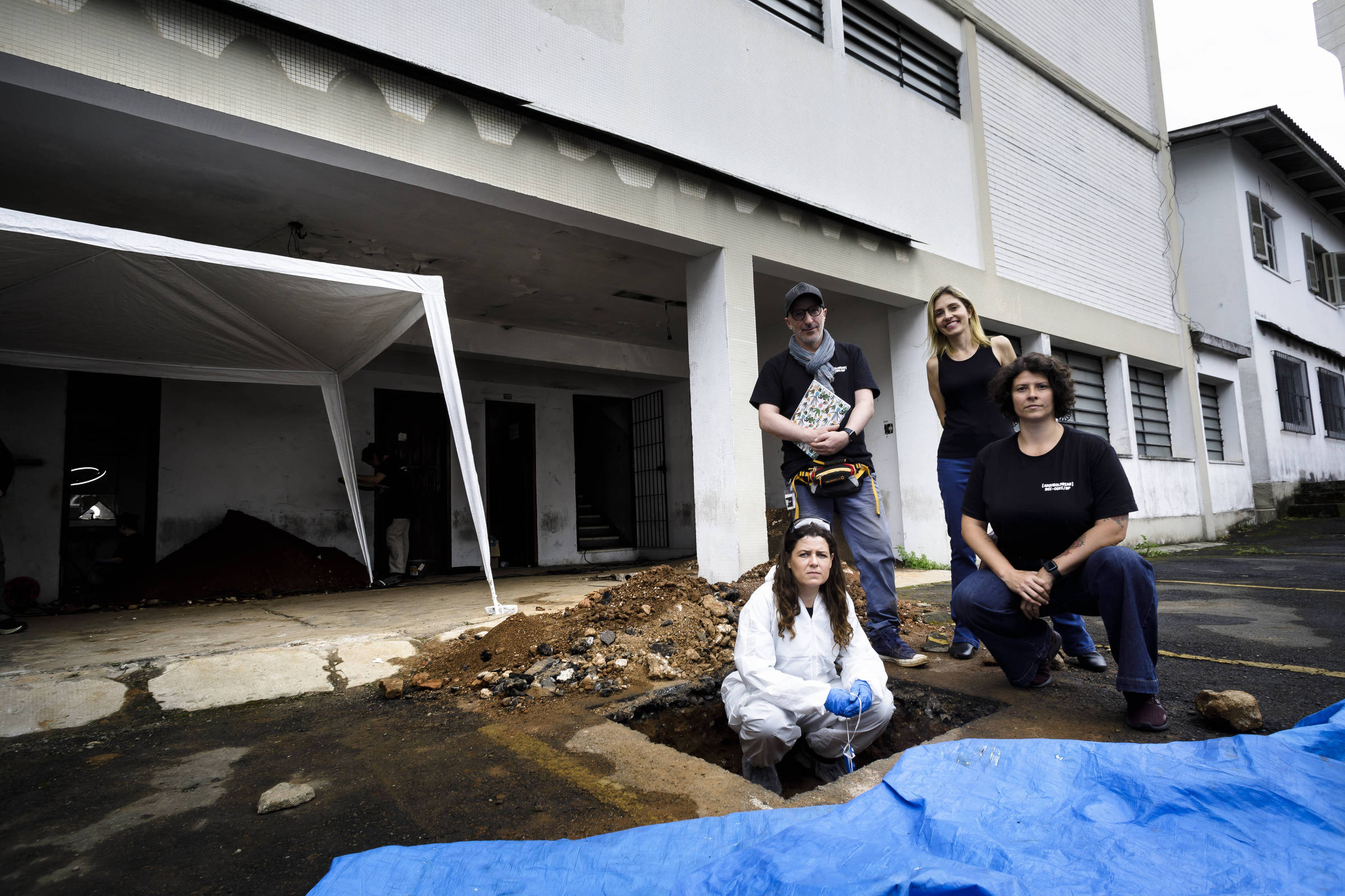 À espera de virar memorial, centro de tortura onde Herzog foi morto tem delegacia, aula e escavação