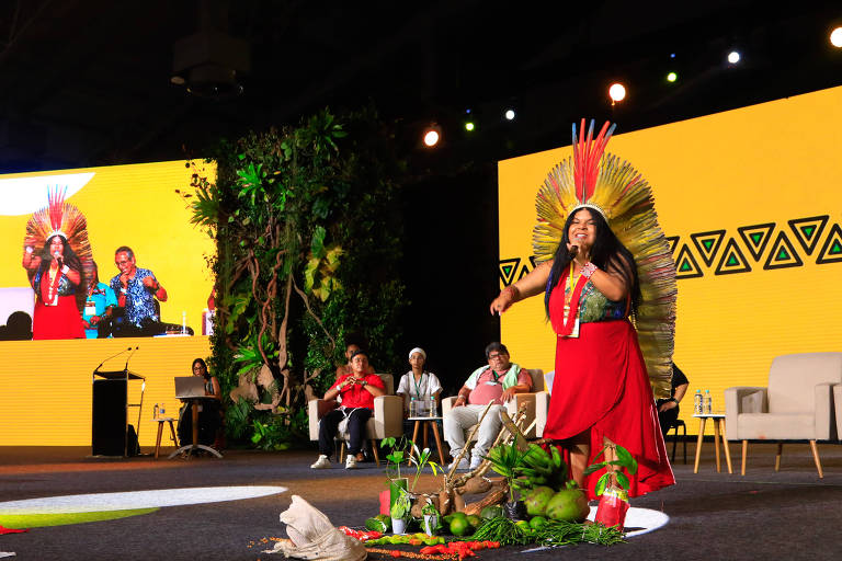 Cerimônia de abertura dos Diálogos Amazônicos, em Belém
