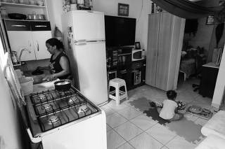 Mãe reclama por falta de vaga em creche em São Paulo
