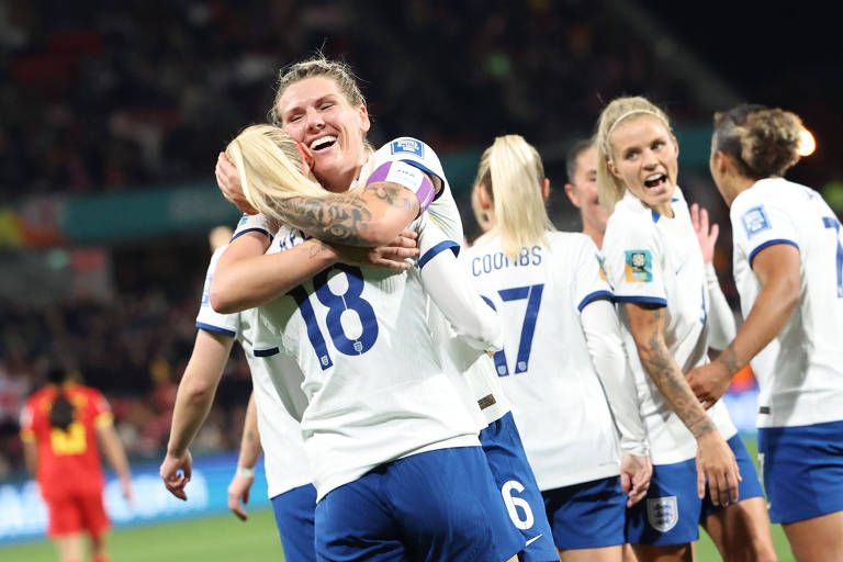 Inglaterra vence a Austrália e vai decidir o título contra a Espanha