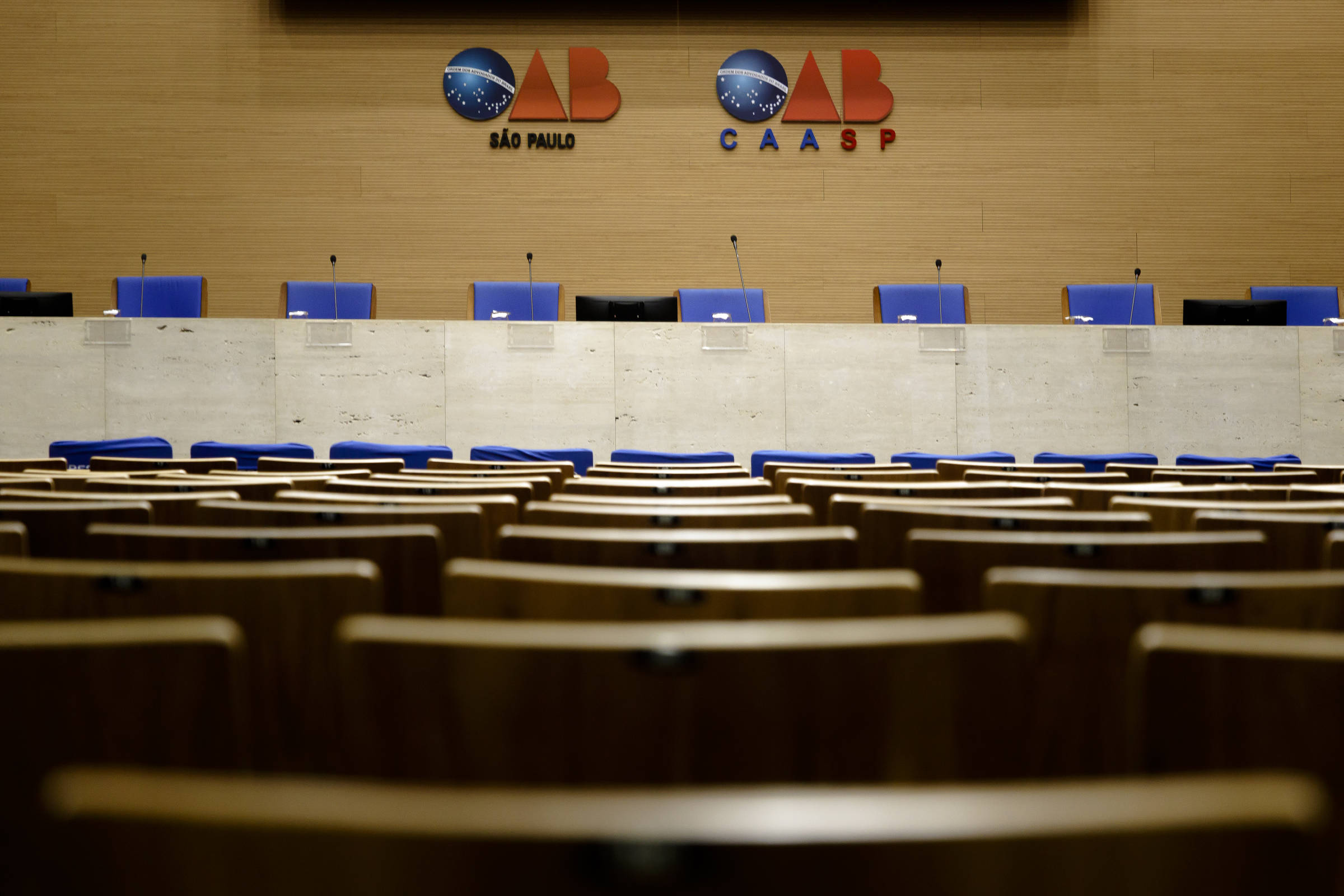 Justiça expande defesa via gravação de vídeo e gera protestos da OAB