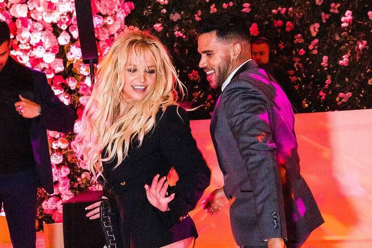 Britney Spears e marido se separam após suposta traição da cantora, diz site