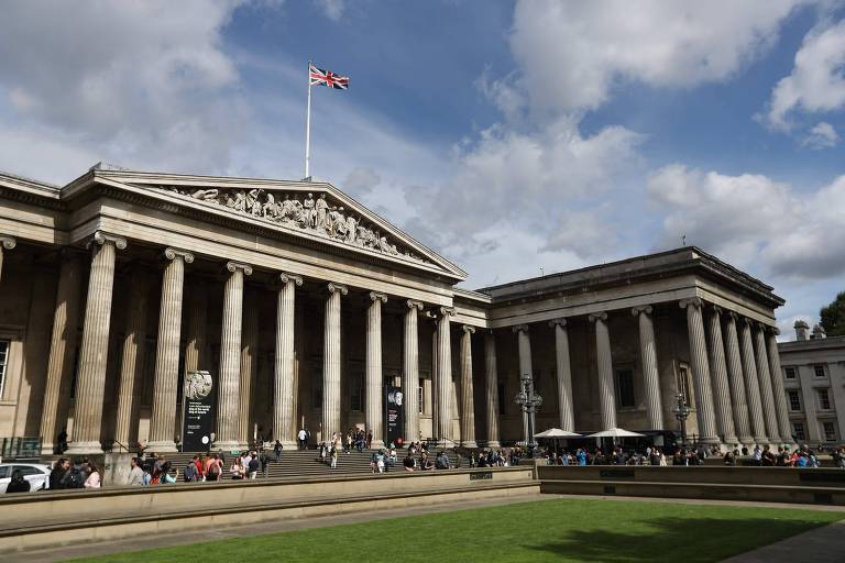 Museu Britânico foi avisado de que joias roubadas eram vendidas no site eBay