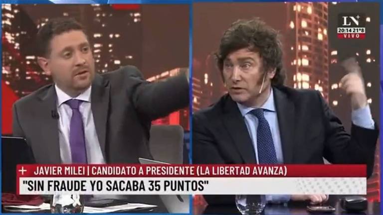 Javier Milei, ao vivo, chama seu estrategista para explicar a 'fraude' na apuração argentina