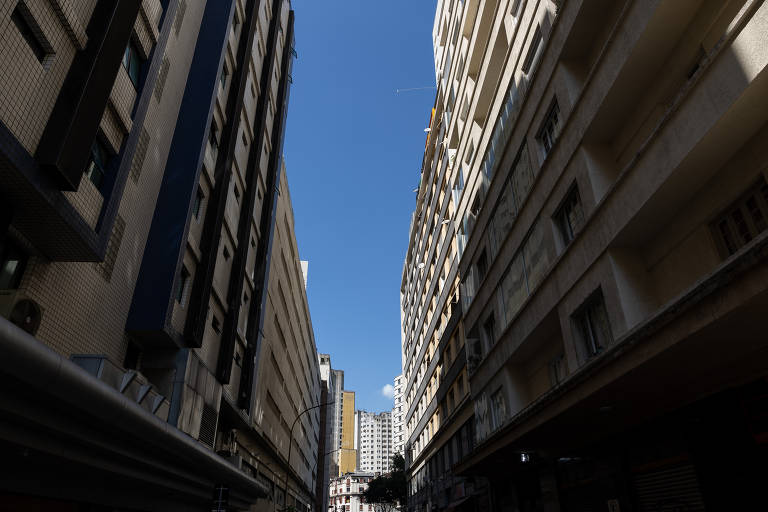 Rua Conselheiro Nébias, uma das ruas ocupadas pela cracolândia no último ano