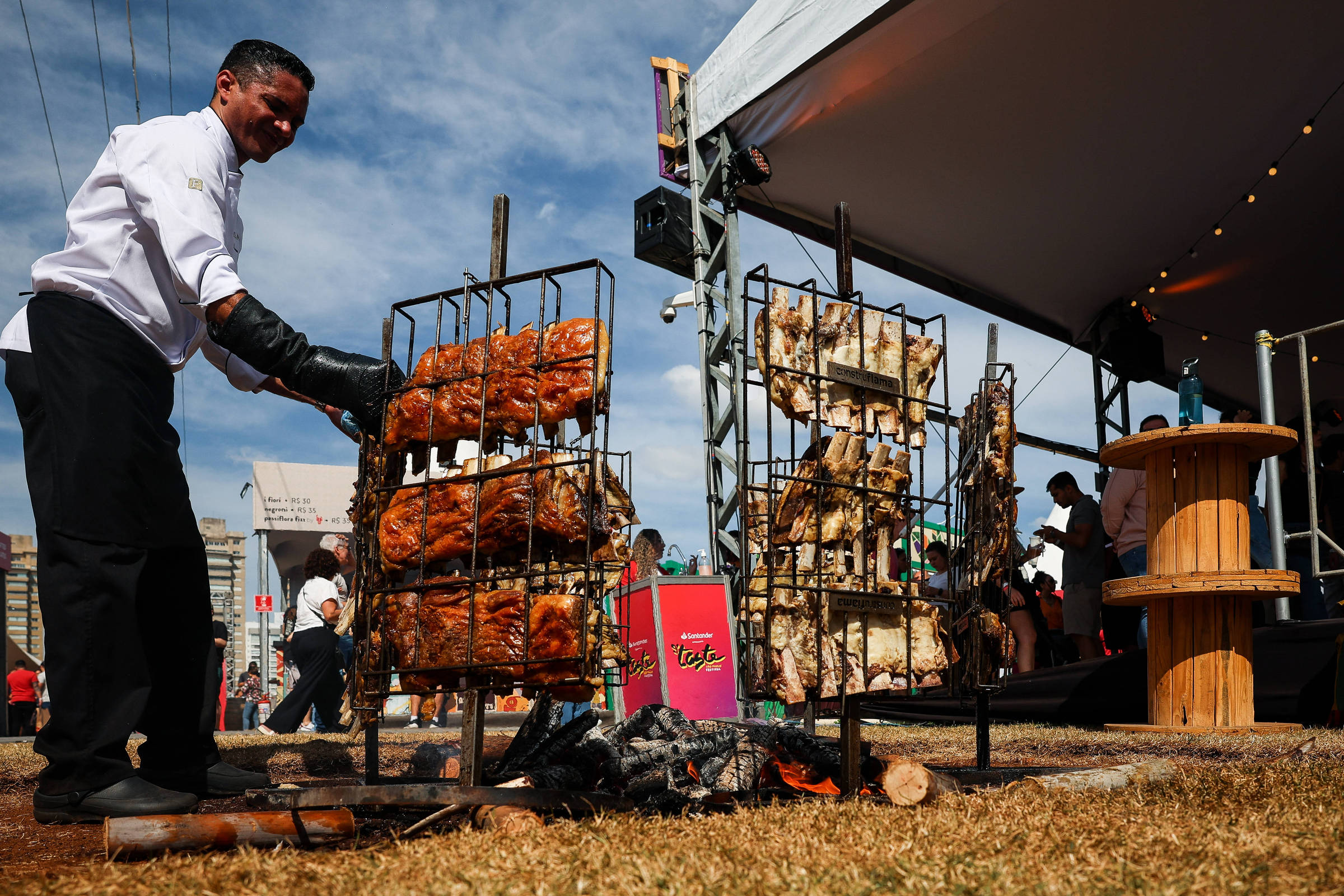 Dia do Churrasco nunca poderia cair numa quarta-feira de trabalho -  23/04/2024 - Cozinha Bruta - Folha