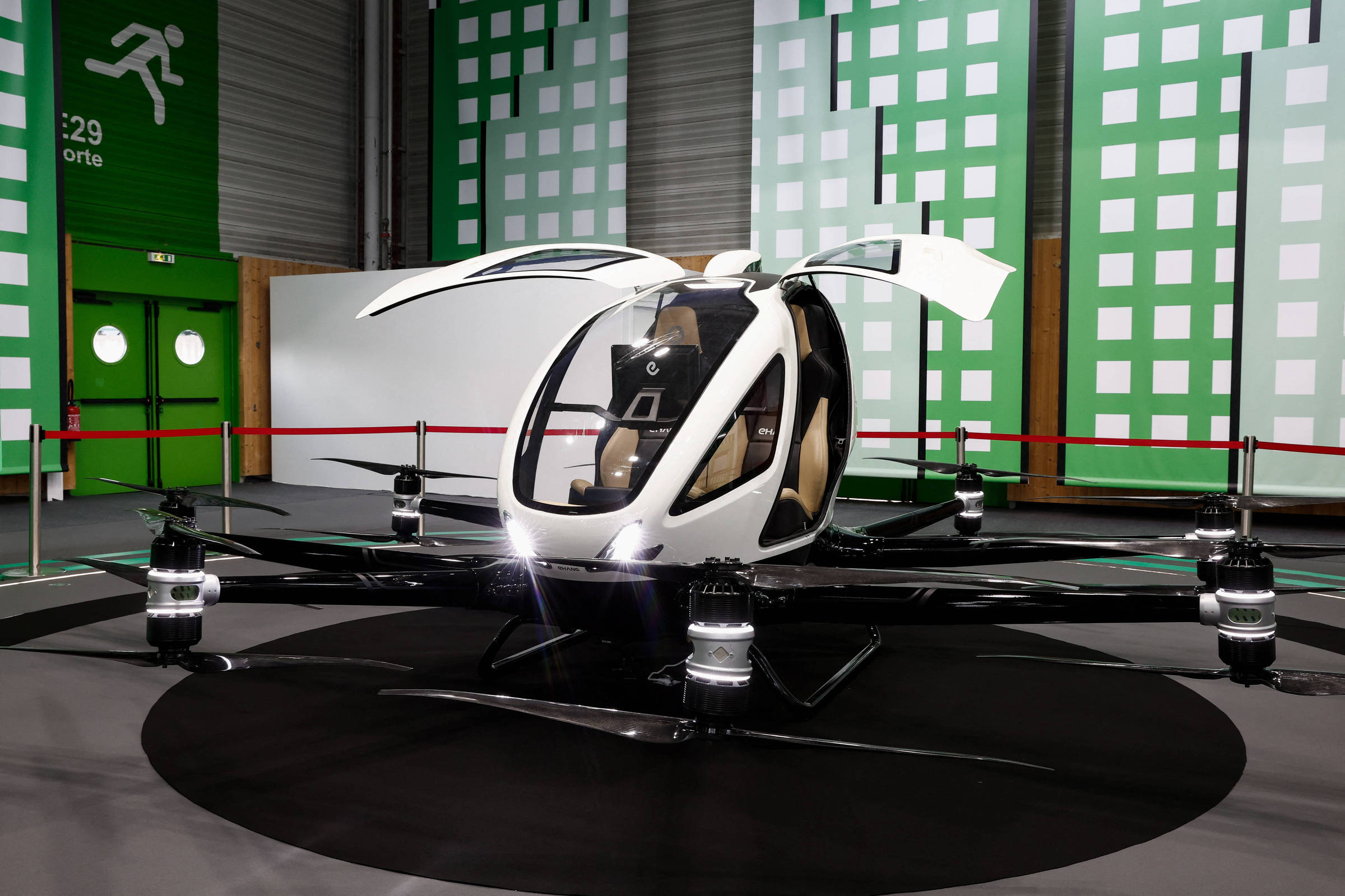 Fabricante chinesa GAC faz combo de carro voador