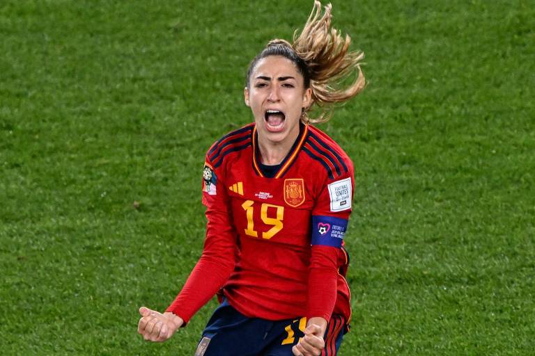 Autora de gol decisivo na Copa do Mundo, Olga Carmona perde pai na véspera da final