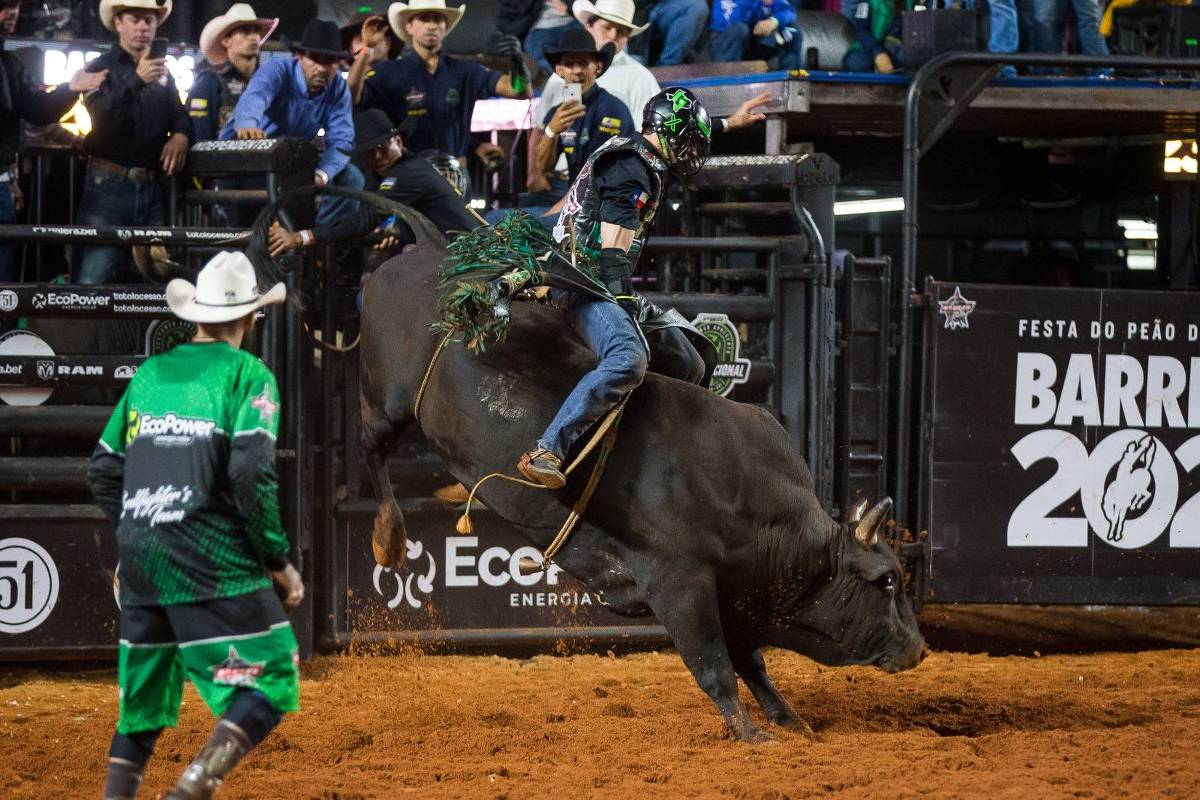 Como se tornar um ATLETA profissional de RODEIO? 