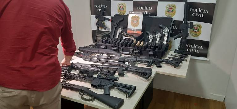 Polícia apreende arsenal avaliado em mais de R$ 700 mil Nesta segunda