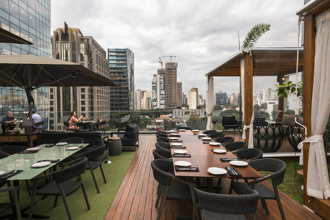 BR - Sao Paulo - SP - 28.07.2023 - Especial OMDSP Gastronomia - Restaurantes - Rooftop - Baleia. (Foto: Keiny Andrade/Folhapress)