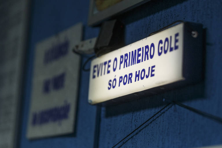 Nos encontros, todos se apóiam com o objetivo de alcançar e manter a sobriedade