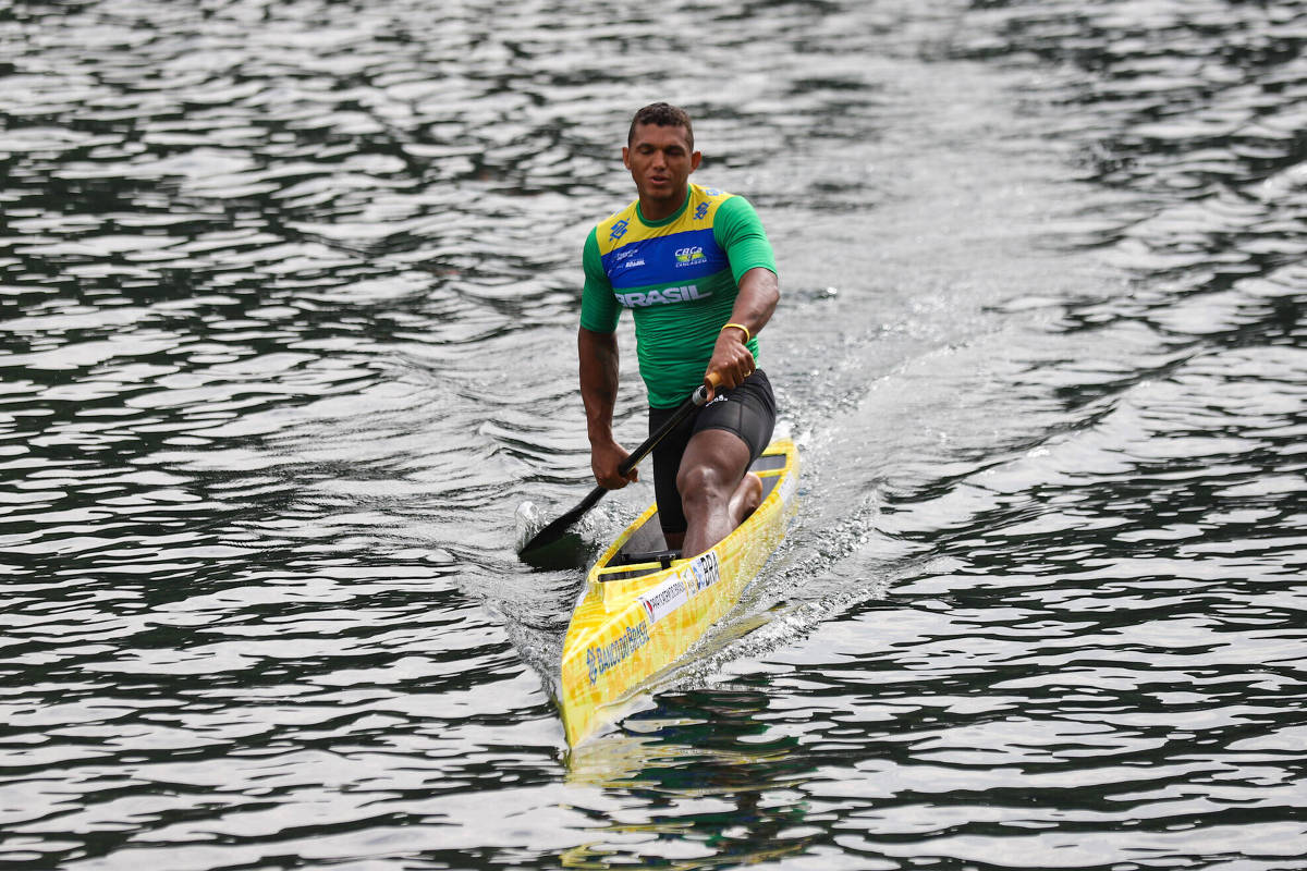 Isaquias Queiroz is off the podium at the Canoeing World Cup and does not guarantee a spot for Paris-24