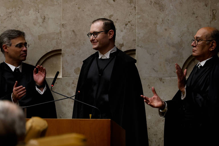 O posicionamento de Zanin de não reconhecer ação de indígenas contra violência policial no Mato Grasso do Sul também foi mal visto por grupos de esquerda; ele acompanhou decisão de Gilmar Mendes (canto direito da imagem), André Mendonça (canto esquerdo) e Kassio Nunes Marques