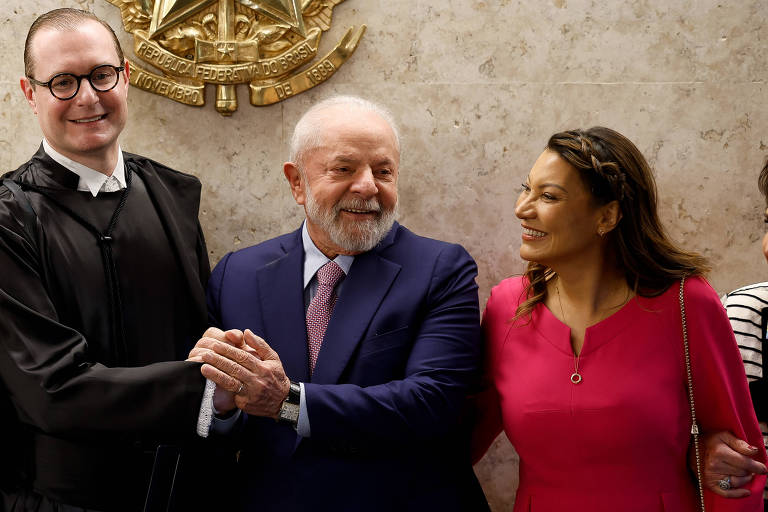 O presidente Lula e a primeira-dama, Janja, na cerimônia de posse do ministro Cristiano Zanin no STF