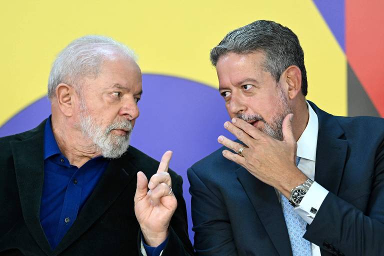 O presidente Luiz Inácio Lula da Silva e o presidente da Câmara, Arthur Lira (PP-AL)
