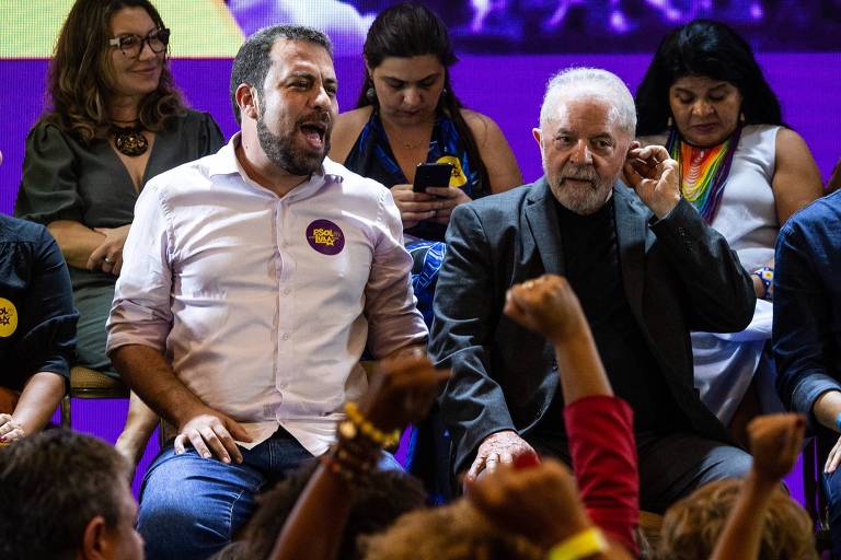 Lula e Boulos durante uma conferência do PSOL em São Paulo, no ano passado