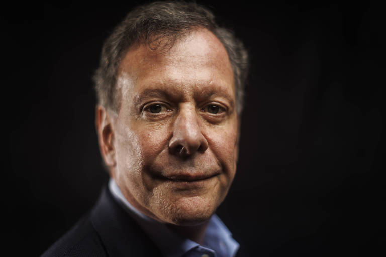 'Ser pobre também não é pecado', diz Gleisi, em crítica a artigo de empresário sobre super-ricos