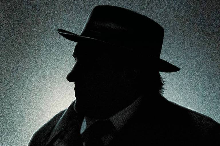Onde ver 'Maigret e a Jovem Morta', em que Gérard Depardieu vive o detetive