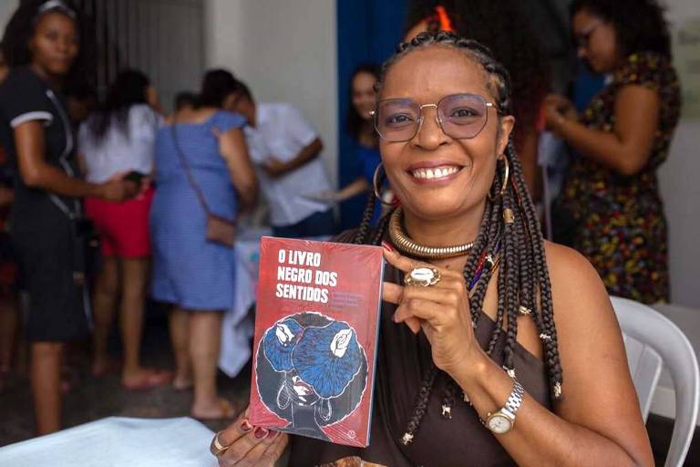 Autoras negras rompem tabus em livro de poesias e contos eróticos