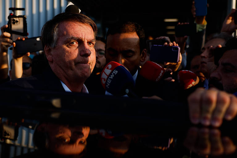 Bolsonaro entregou só 55 presentes ao patrimônio público, a maioria entre R$ 91 e R$ 9 mil