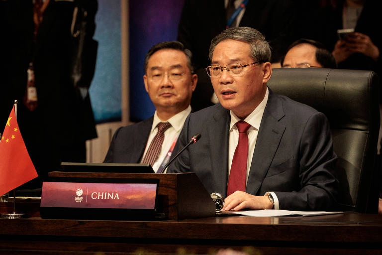 O premiê da China, Li Qiang, discursa em cúpula da Asean