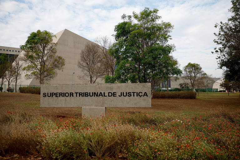 Fachada da sede do STJ (Superior Tribunal de Justiça), em Brasília