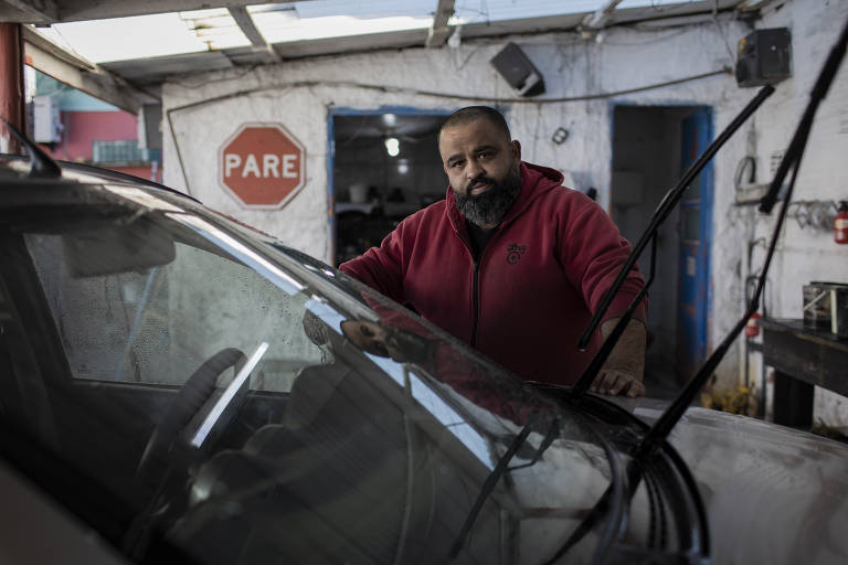 Thiago Escobar Arriche, ex-trabalhador de estaleiro que abriu um Lava Jato após ser demitido.