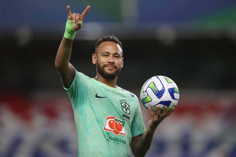 Neymar durante treino da seleção brasileira no Estádio Mangueirão, em Belém, no Pará 