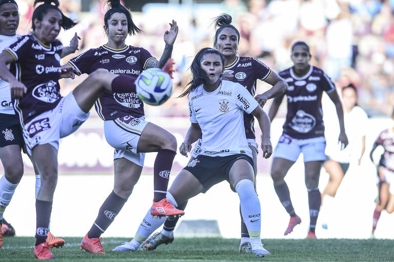 Araraquara, Sao Paulo, Brasil. 20th Dec, 2020. ARARAQUARA (SP), 20/12/2020  - CAMPEONATO PAULISTA FEMININO - Lances da partida entre Ferroviaria e o  Corinthians, pelo jogo de volta da final, no estadio Fonte