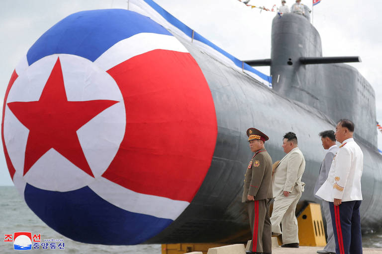 Kim Jong-un inaugura submarino tático na Coreia do Norte; veja fotos de hoje