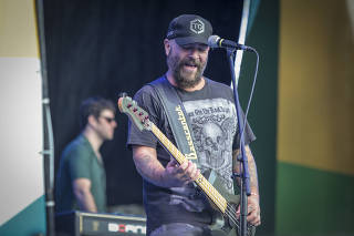 O baixista Mingau foi operado em São Paulo