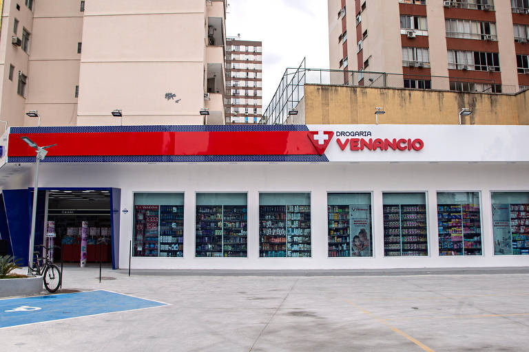 Nova loja da rede Drogaria Venancio na Av. Maracana - Tiuca