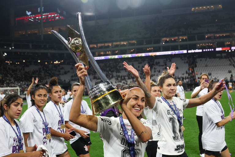 Corinthians ainda não recebeu premiação pelo título do Brasileirão Feminino  2023