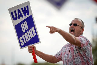 FILE PHOTO: UAW workers strike at the Bowling Green facility