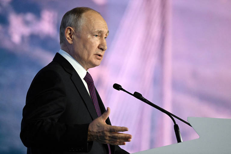 Presidente russo, Vladimir Putin, durante o Fórum Econômico do Oriente, em Vladivostok, na Rússia