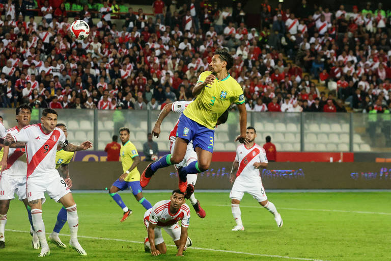 Marquinhos marca de cabeça o único gol do Brasil contra o Peru